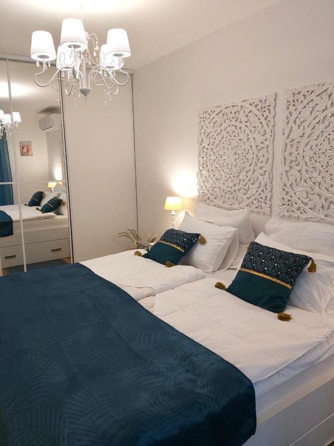 Beachfront Fontana 20 Budva Exterior photo